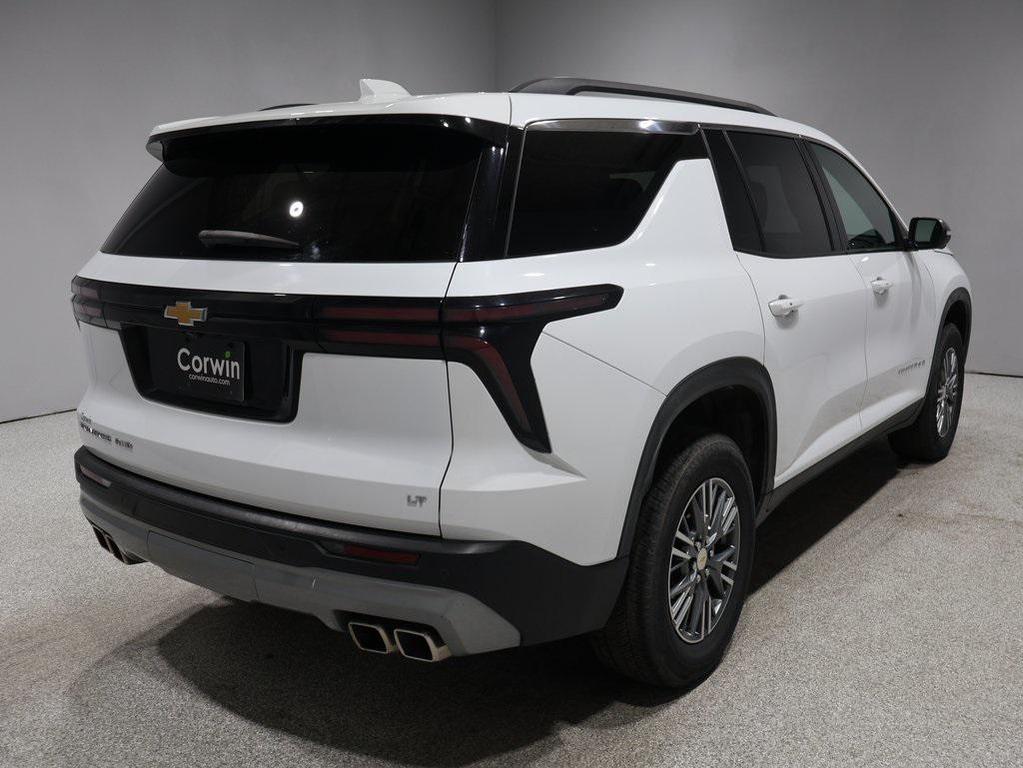 used 2024 Chevrolet Traverse car, priced at $37,942
