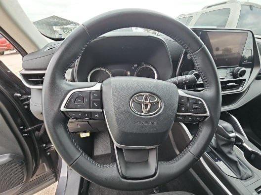 used 2024 Toyota Highlander car, priced at $39,838