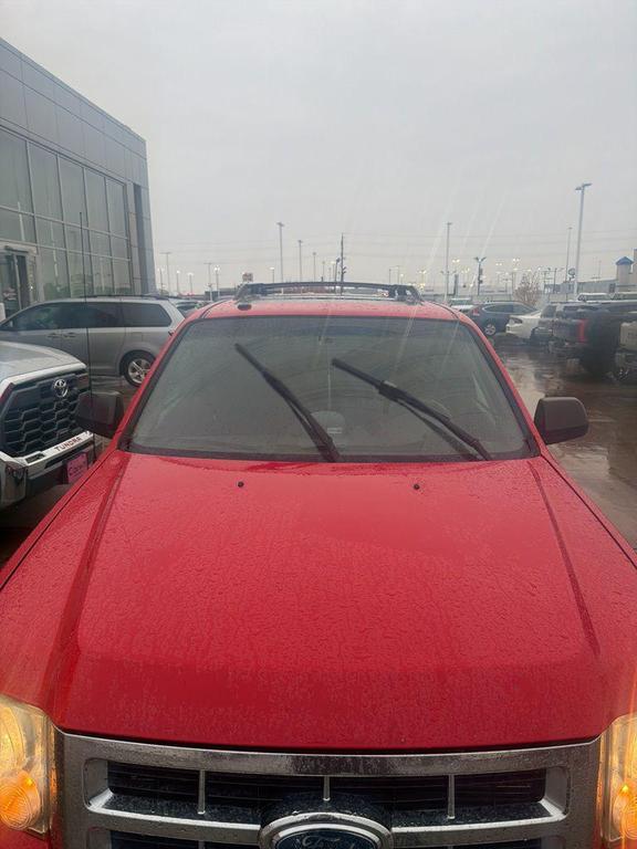 used 2009 Ford Escape car, priced at $2,500