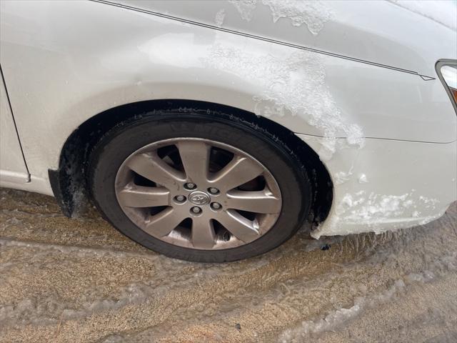 used 2005 Toyota Avalon car