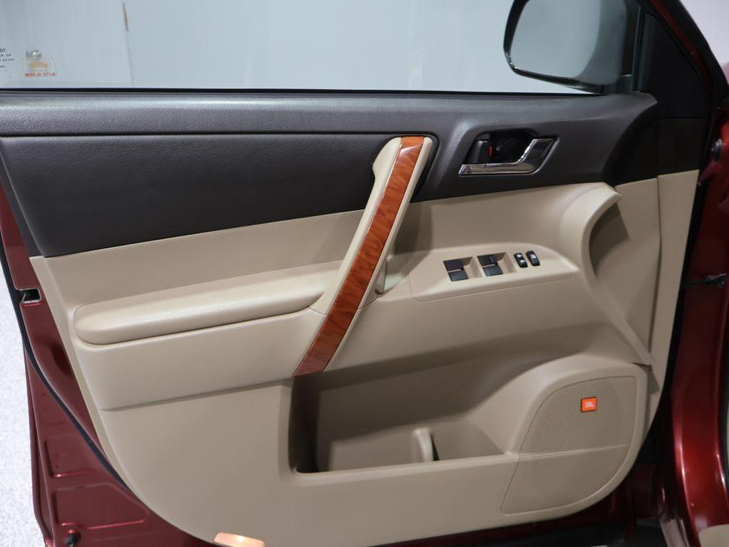 used 2010 Toyota Highlander car, priced at $11,513