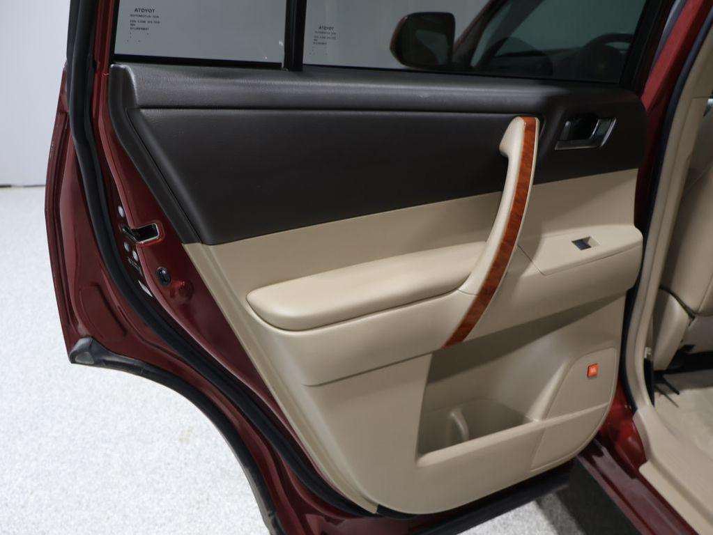 used 2010 Toyota Highlander car, priced at $11,513