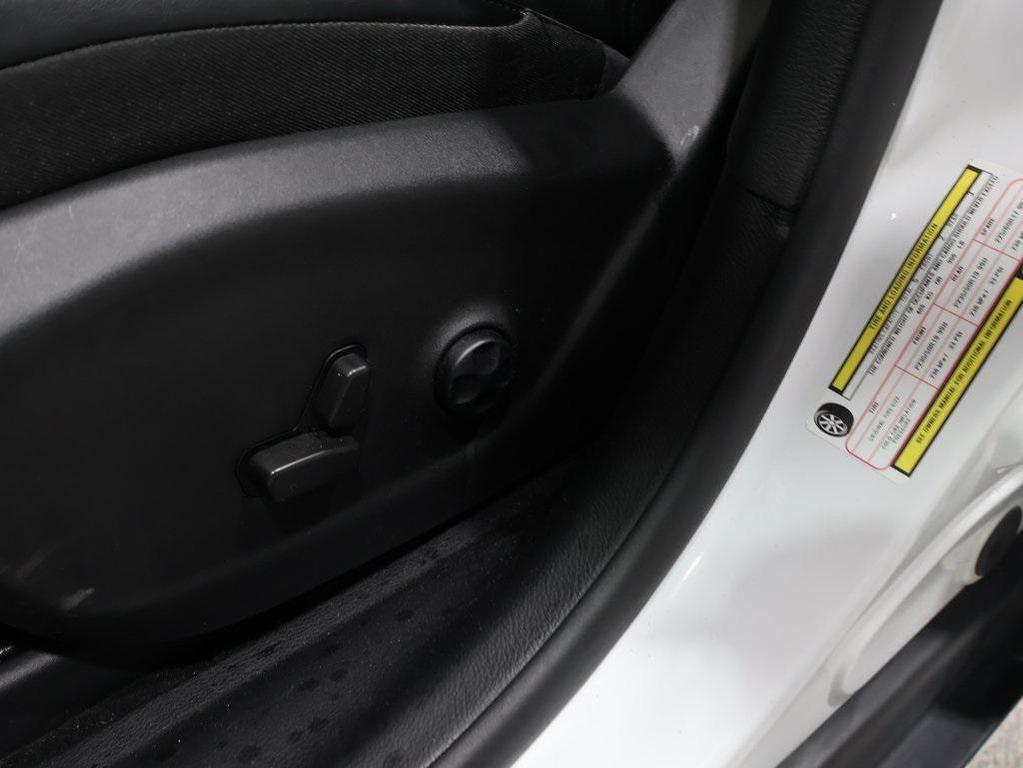 used 2021 Jeep Cherokee car, priced at $22,898