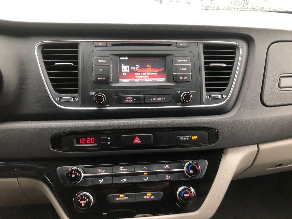 used 2016 Kia Sedona car