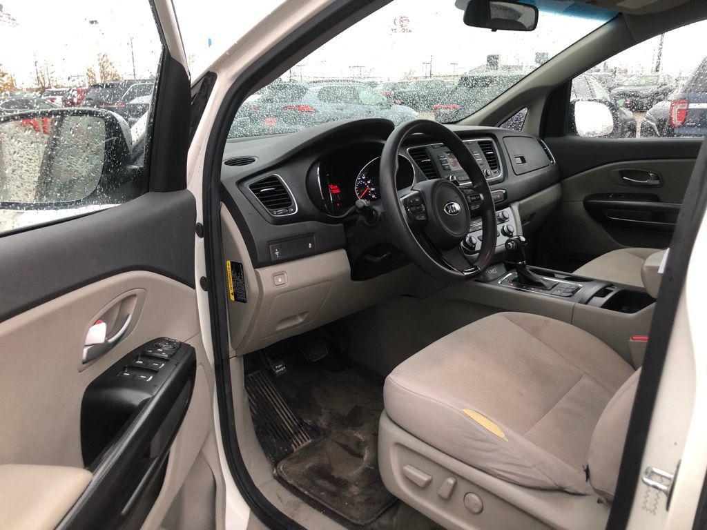 used 2016 Kia Sedona car