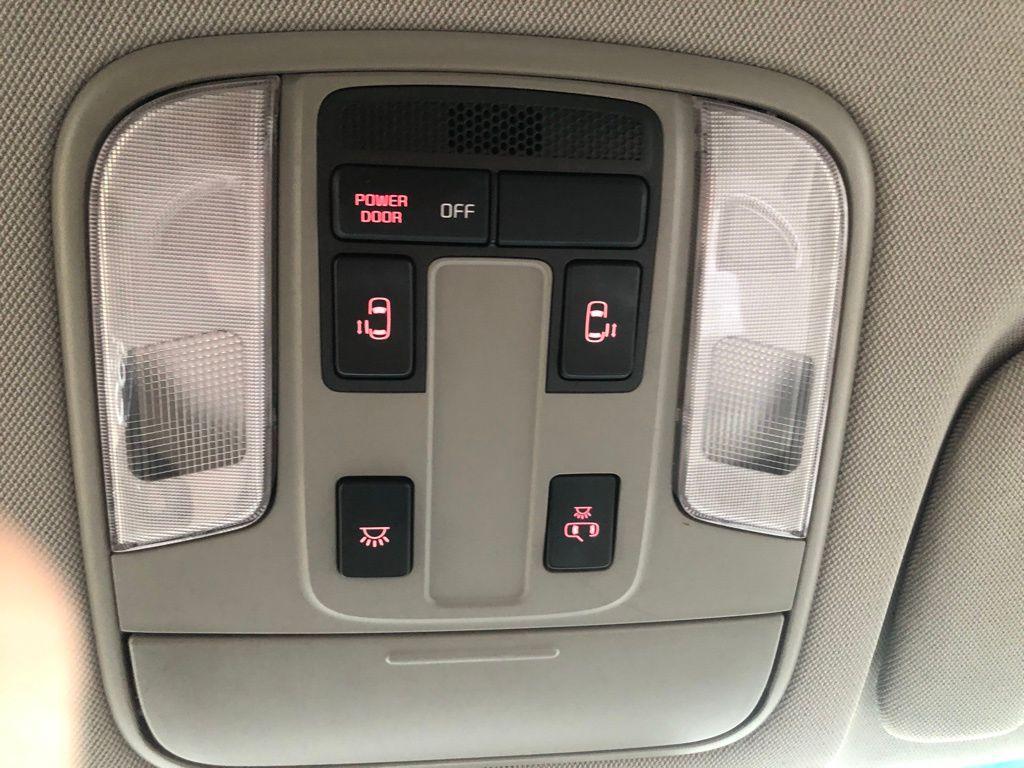 used 2016 Kia Sedona car