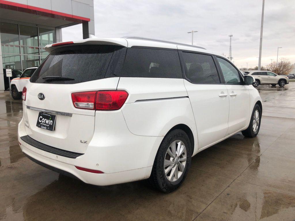 used 2016 Kia Sedona car