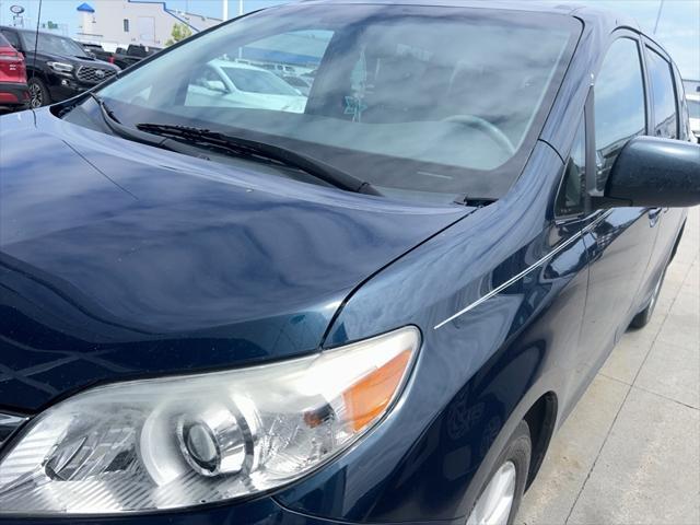 used 2011 Toyota Sienna car