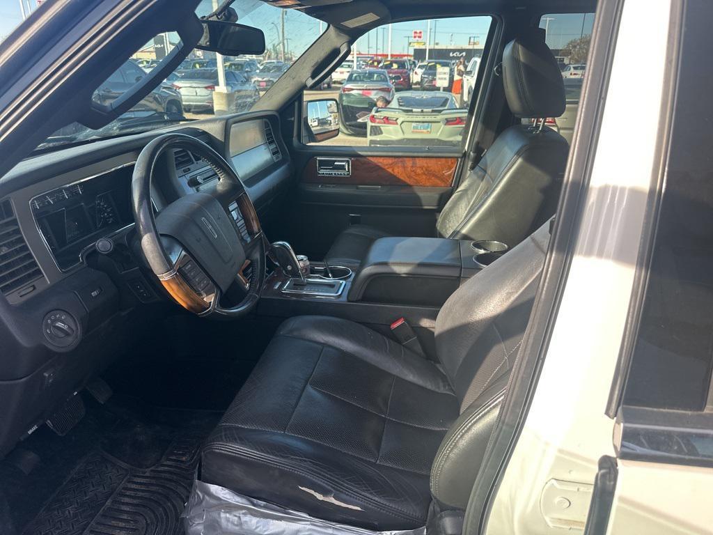 used 2014 Lincoln Navigator car, priced at $4,800