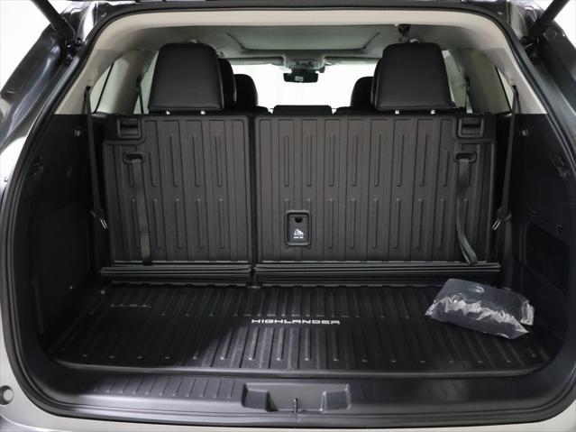 new 2025 Toyota Highlander car, priced at $54,663