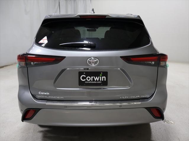 new 2025 Toyota Highlander car, priced at $54,663