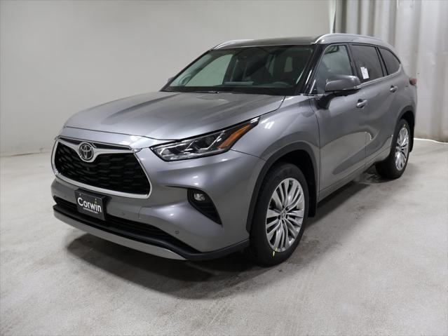 new 2025 Toyota Highlander car, priced at $54,663