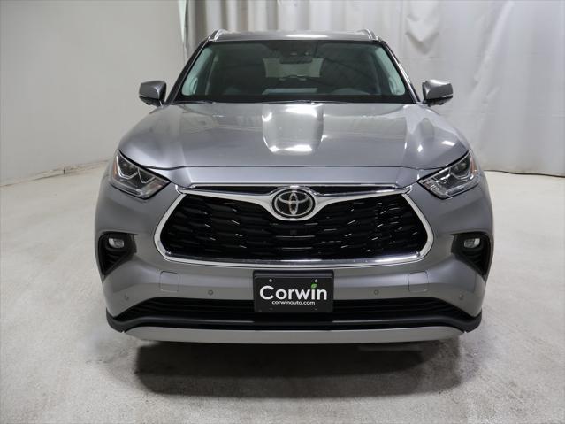 new 2025 Toyota Highlander car, priced at $54,663