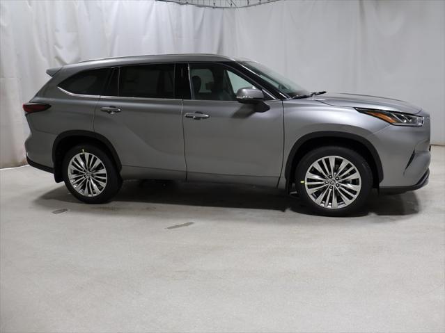 new 2025 Toyota Highlander car, priced at $54,663
