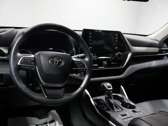 used 2022 Toyota Highlander car, priced at $42,574