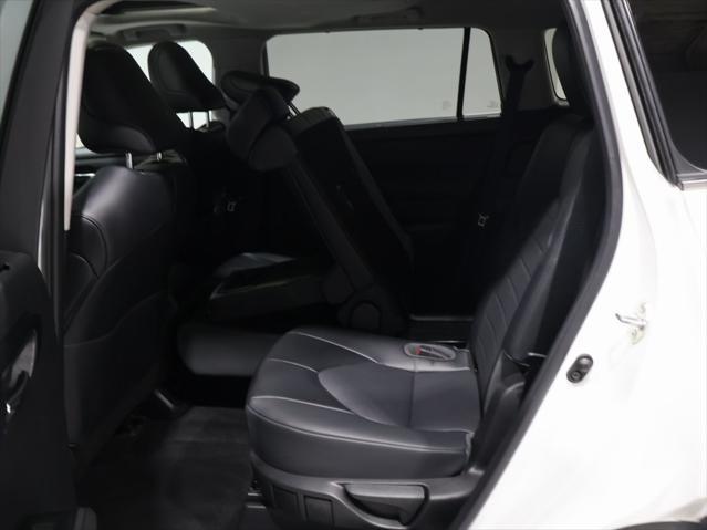 used 2022 Toyota Highlander car, priced at $42,574