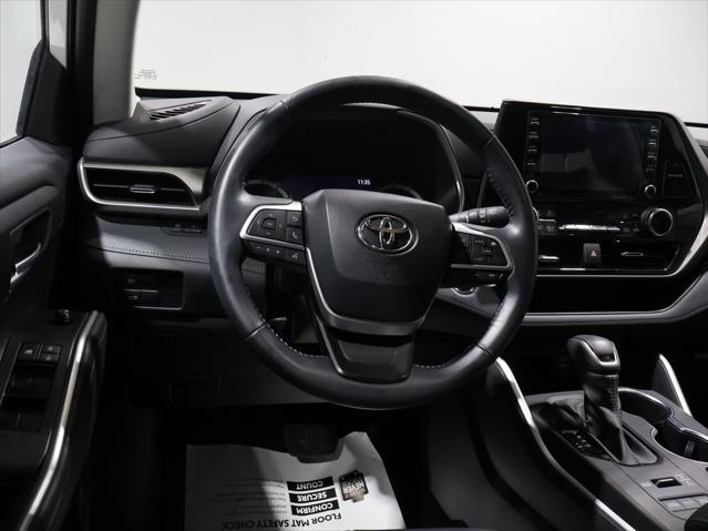 used 2022 Toyota Highlander car, priced at $42,574
