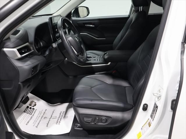 used 2022 Toyota Highlander car, priced at $42,574