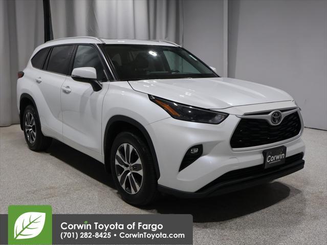 used 2022 Toyota Highlander car, priced at $42,574