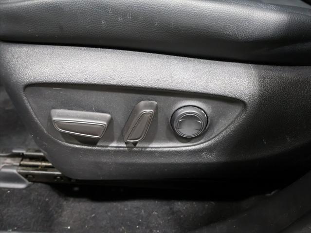used 2022 Toyota Highlander car, priced at $34,985