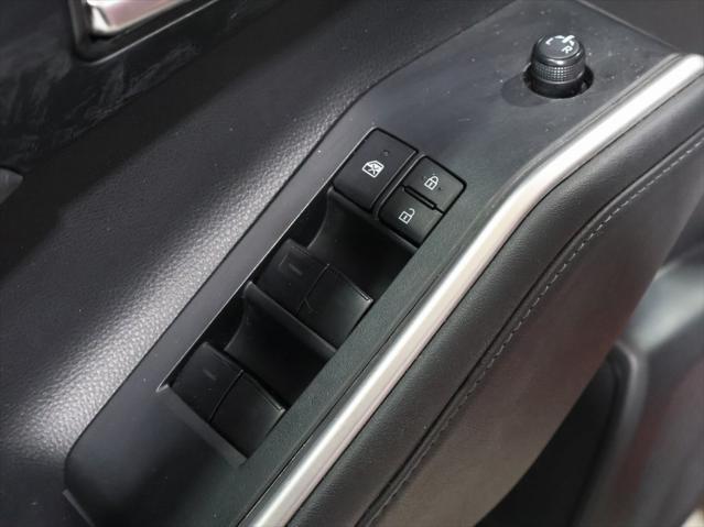 used 2022 Toyota Highlander car, priced at $34,985
