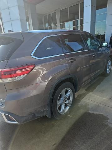 used 2019 Toyota Highlander car