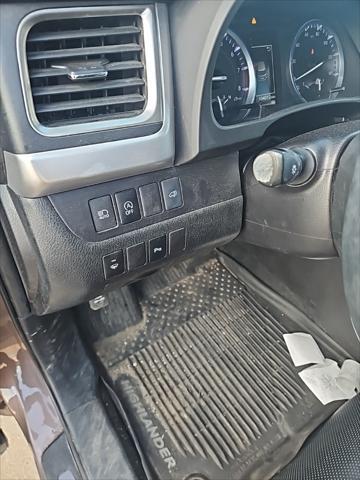 used 2019 Toyota Highlander car