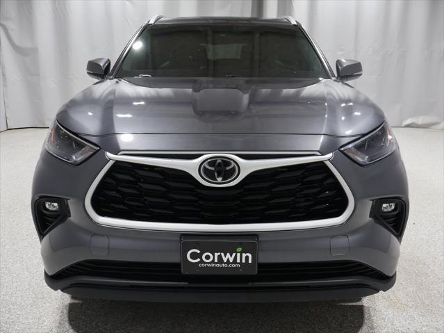 used 2024 Toyota Highlander car, priced at $42,696
