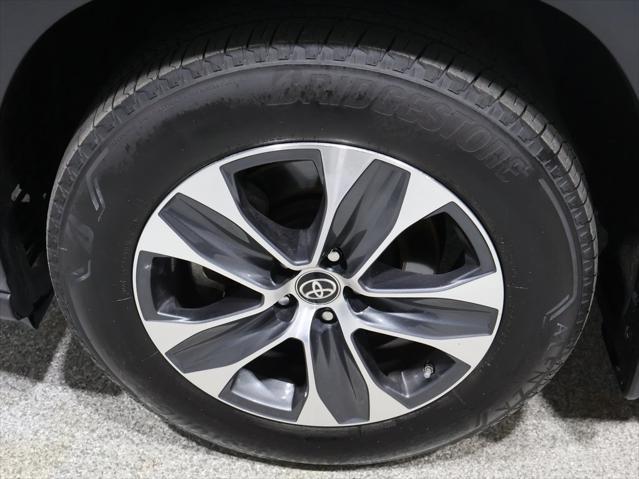 used 2024 Toyota Highlander car, priced at $42,696