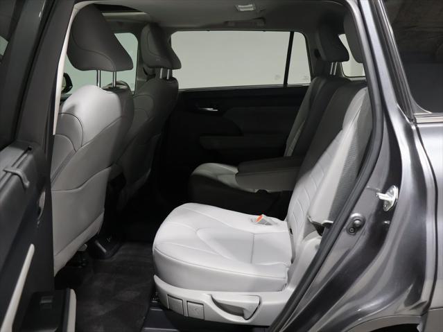 used 2024 Toyota Highlander car, priced at $42,696