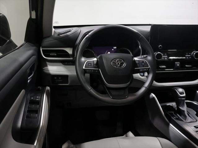 used 2024 Toyota Highlander car, priced at $42,696