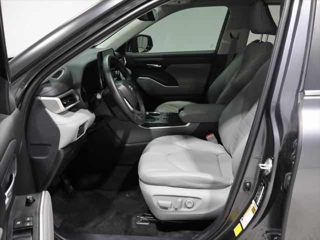 used 2024 Toyota Highlander car, priced at $42,696