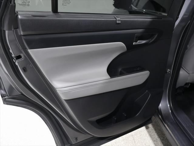 used 2024 Toyota Highlander car, priced at $42,696