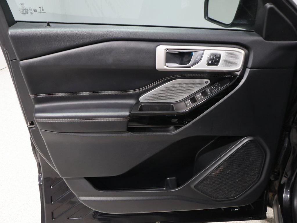used 2022 Ford Explorer car, priced at $36,334