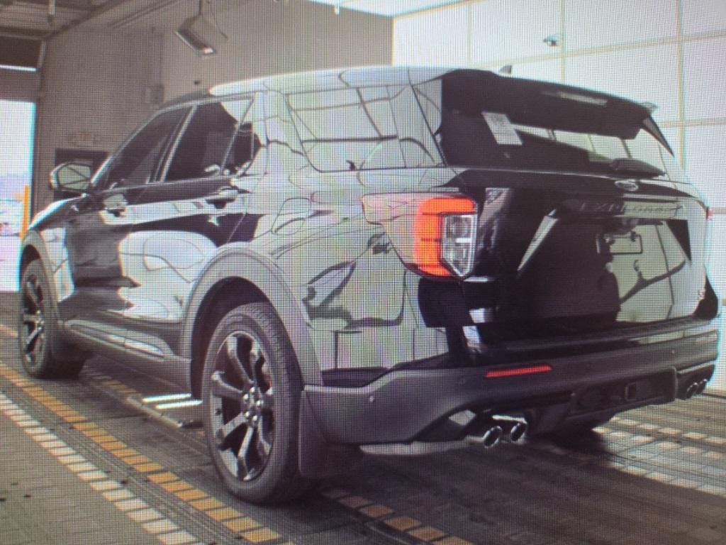 used 2022 Ford Explorer car, priced at $37,696