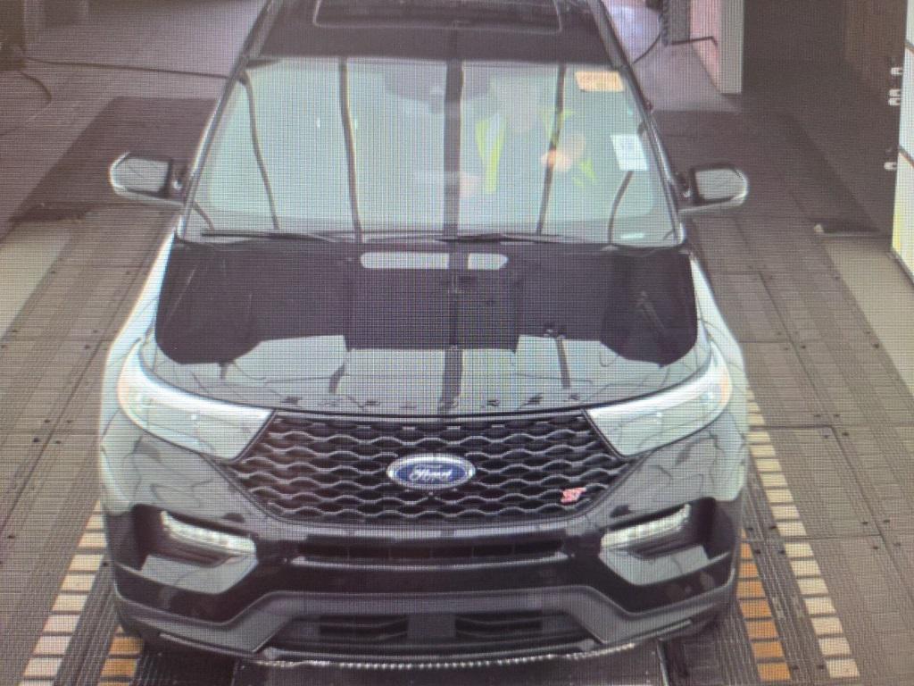 used 2022 Ford Explorer car, priced at $37,696