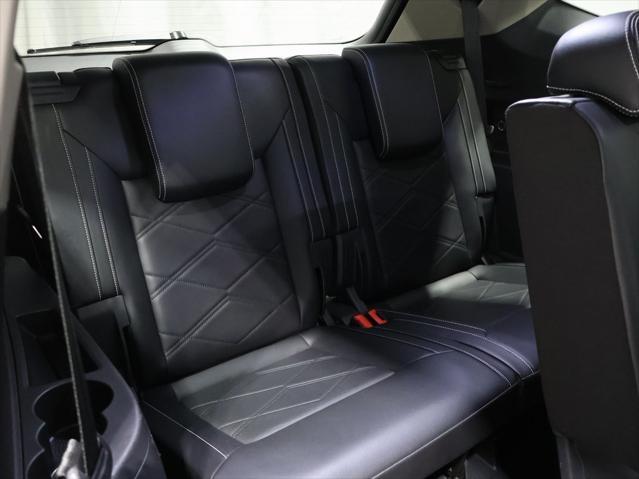 used 2024 Volkswagen Atlas car, priced at $35,870