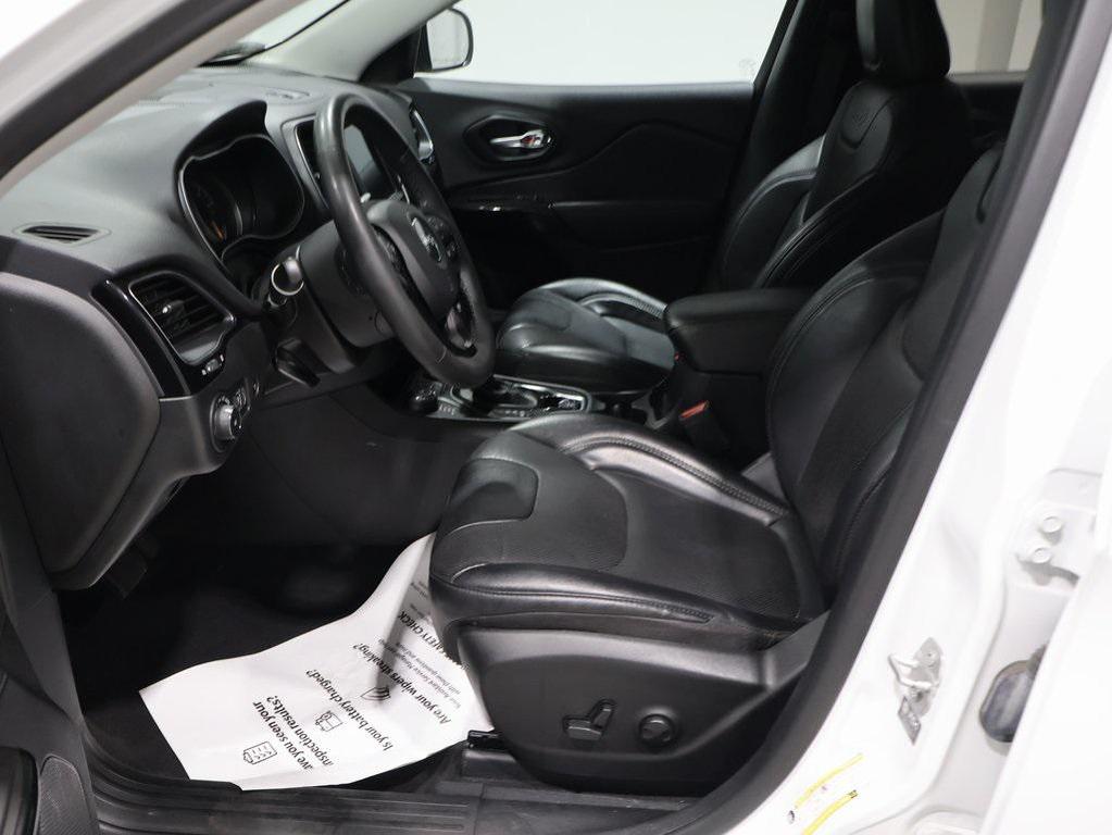 used 2023 Jeep Cherokee car, priced at $21,770