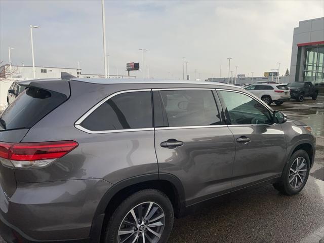 used 2019 Toyota Highlander car, priced at $29,691