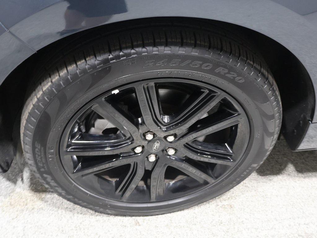 used 2024 Ford Edge car, priced at $35,400