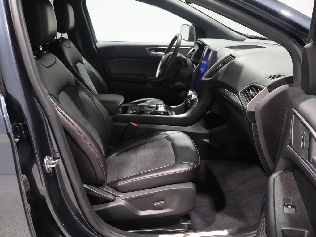 used 2024 Ford Edge car, priced at $35,400