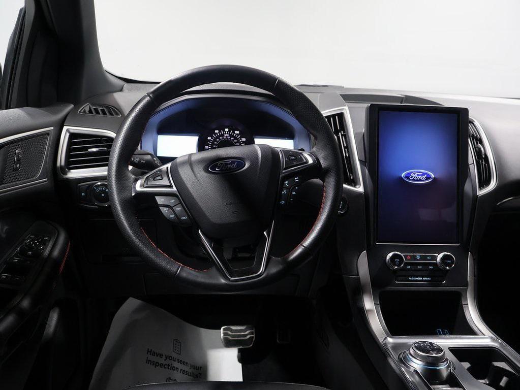 used 2024 Ford Edge car, priced at $35,400