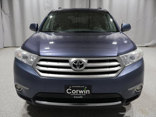 used 2013 Toyota Highlander car, priced at $13,955