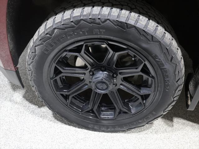 used 2019 GMC Yukon car, priced at $39,542