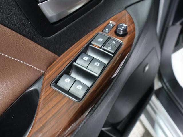 used 2019 Toyota Sienna car, priced at $32,366