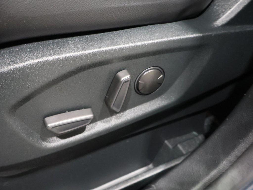 used 2022 Ford Edge car, priced at $25,292