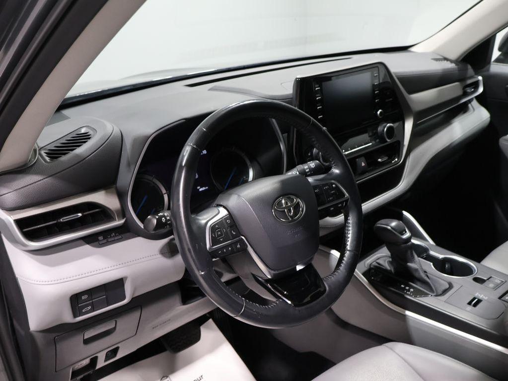 used 2021 Toyota Highlander Hybrid car, priced at $34,766