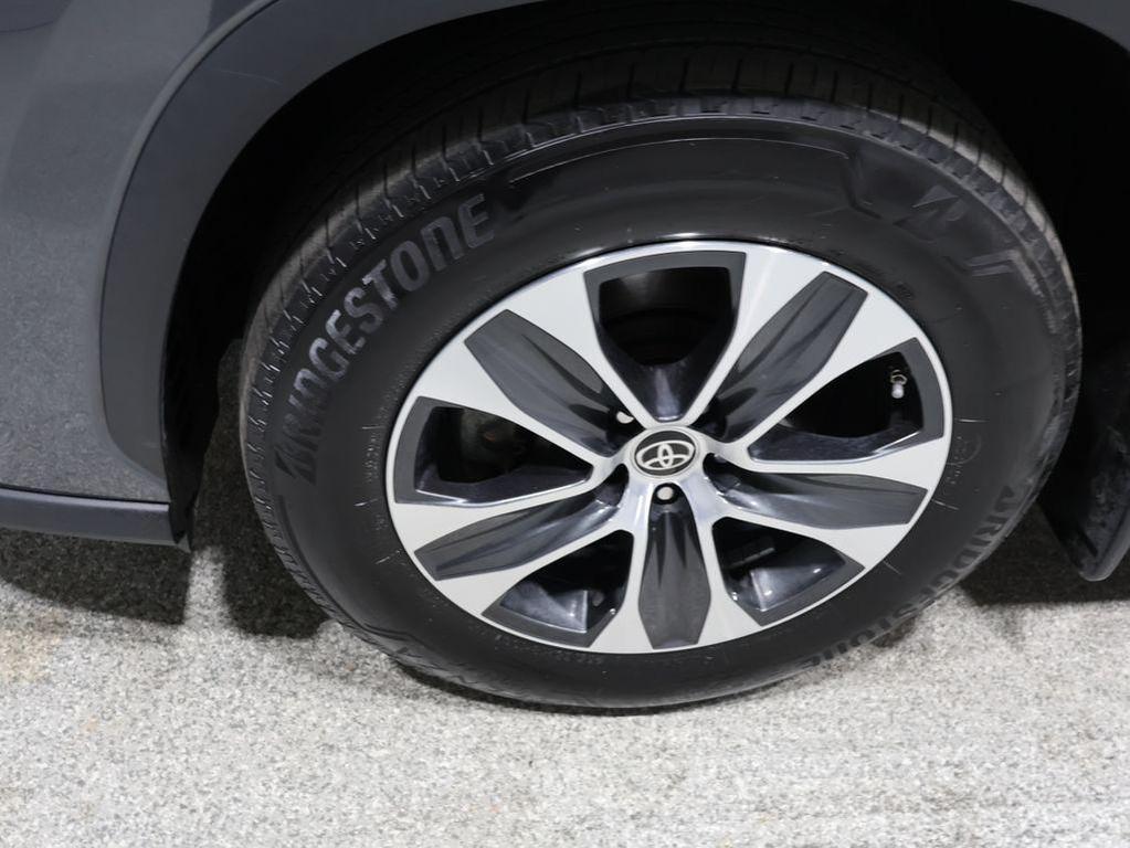used 2021 Toyota Highlander Hybrid car, priced at $34,766