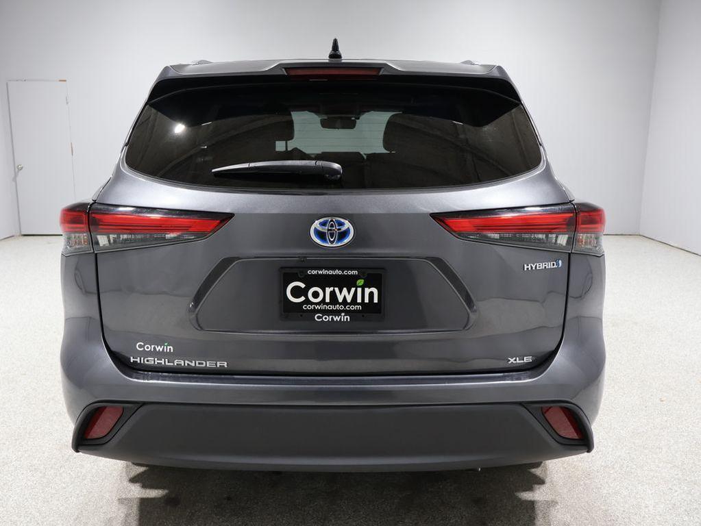 used 2021 Toyota Highlander Hybrid car, priced at $34,766