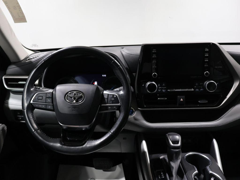 used 2021 Toyota Highlander Hybrid car, priced at $34,766